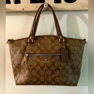 Coach purse shoulder bag